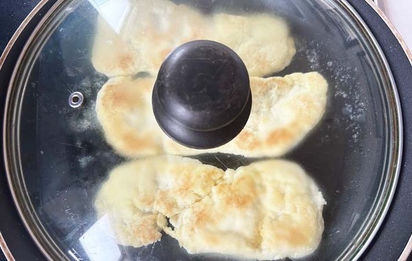 ホットケーキミックスにヨーグルトと水を混ぜて…　できあがったのは