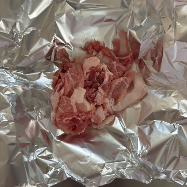 「ラップじゃもったいない」　肉も食パンもおいしくなる冷凍法に「感動」「試したい」