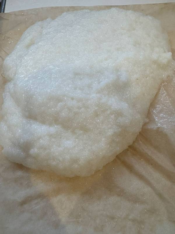 娘に褒められた手作りの『餅』　その作り方が…「声出して笑った」「武闘派すぎる」