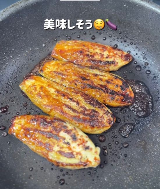 見た目そっくりすぎる…　『なんちゃってうなぎ』のレシピに「むしろこっち派」