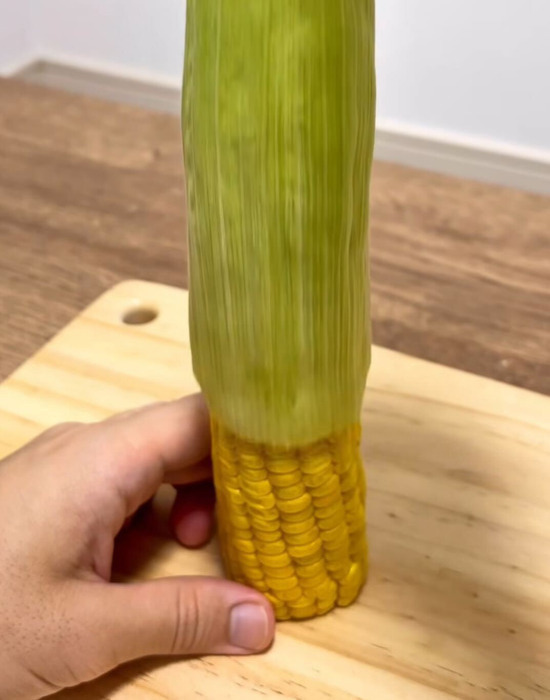 トウモロコシ調理がグッとラクに！　一度知ったら試したくなる裏技がコチラ