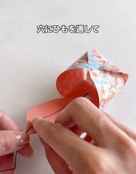 折り紙を丸く切るだけ！　本物みたいな風鈴に「涼しげ」「かわいい」