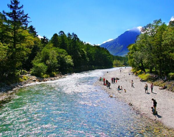 『水の事故』から命を守って！　政府の川遊びにまつわる注意喚起に「拡散する」