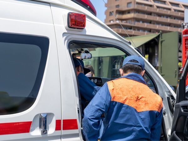 『水の事故』から命を守って！　政府の川遊びにまつわる注意喚起に「拡散する」