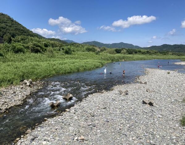 『水の事故』から命を守って！　政府の川遊びにまつわる注意喚起に「拡散する」