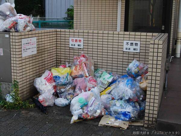 元警察官が注意喚起！　「女性が生理用品を捨てる時は…」