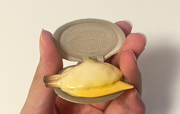 プールに行くなら持っていきたい！　カプセルトイの『あさり』、思わぬ使い方が…