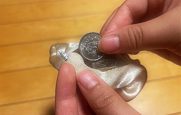 セリアで見つけたシュシュ　隠された秘密に「これは天才」「まじ助かる」