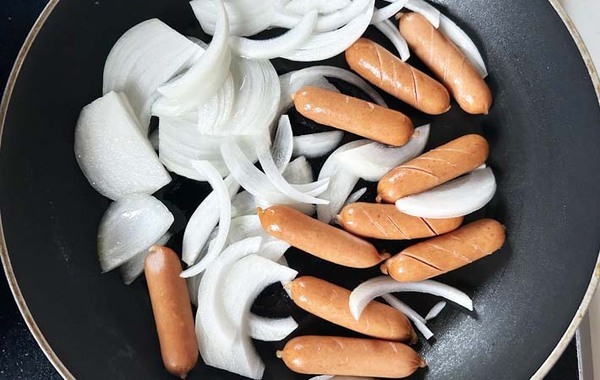 ありそうでなかった！　ウインナーの意外な味付けに子供が「また作って」