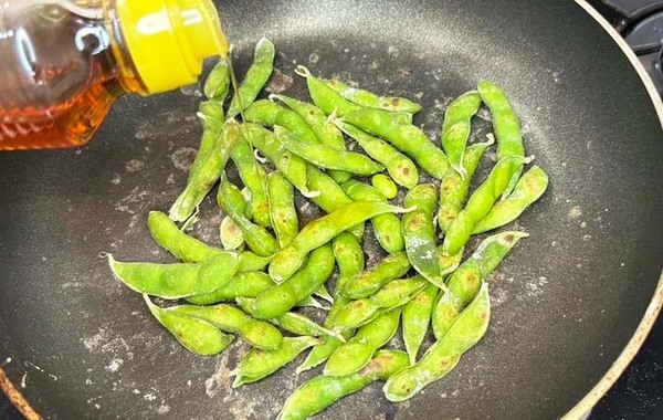 ビールによく合う…！　枝豆に加えた『ひと工夫』が「夏にぴったり！」