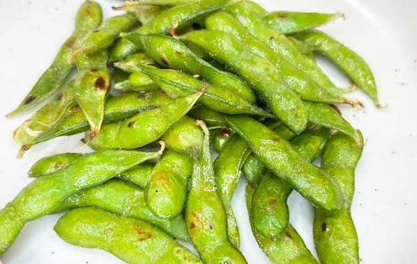 ビールによく合う…！　枝豆に加えた『ひと工夫』が「夏にぴったり！」