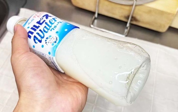 夏に作ろう！　ペットボトルでそのままゼリーが「斬新すぎる！」