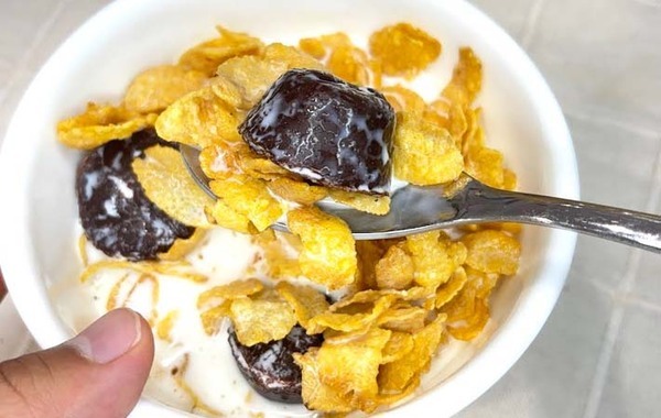 ピノを朝ごはんに？　『ちょい足し』してぜいたく感をアップさせるレシピに「最高じゃん」