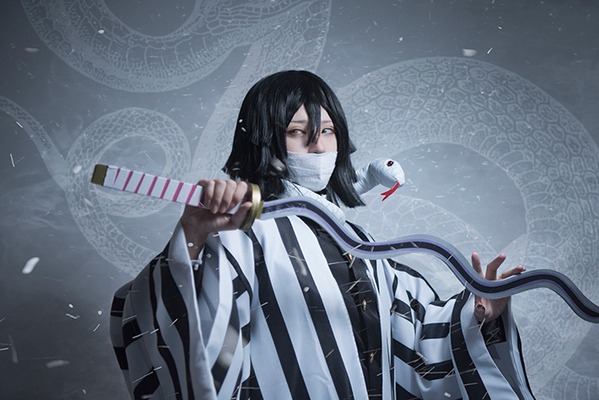 鬼滅・伊黒小芭内は実在した！？　クオリティが高すぎるコスプレに「これは本物」