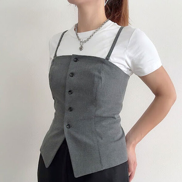 「これ着てると褒められる」　GUの『新作ビスチェ』が買って大正解だった！