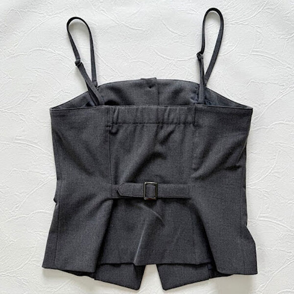 「これ着てると褒められる」　GUの『新作ビスチェ』が買って大正解だった！