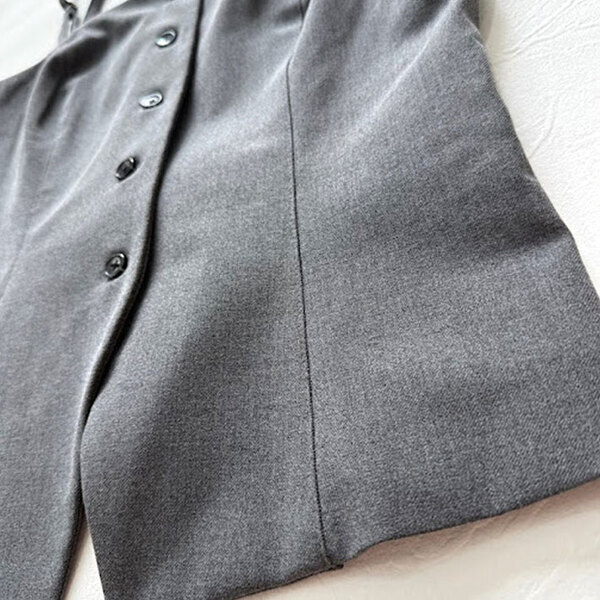 「これ着てると褒められる」　GUの『新作ビスチェ』が買って大正解だった！