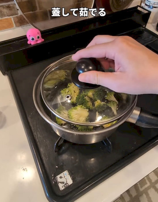 ブロッコリーを洗えていないかも…！？　驚くほど汚れが落ちる方法に「絶対やる」