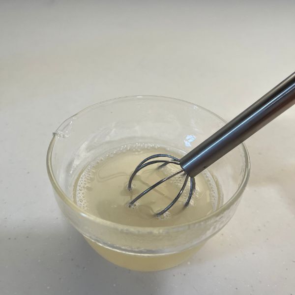 シャリシャリがぷるぷるに？　アイスボックスの変化に「クセになる」「夏ずっとやる」