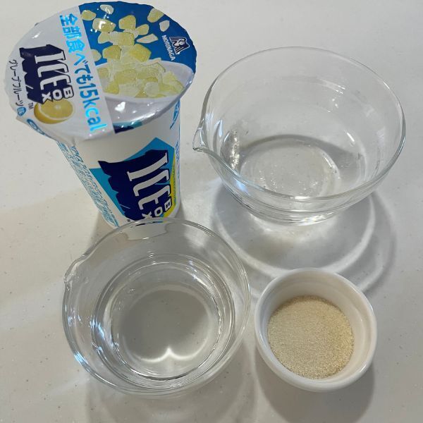 シャリシャリがぷるぷるに？　アイスボックスの変化に「クセになる」「夏ずっとやる」