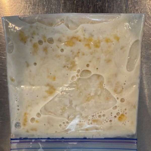 バナナを袋に入れてもむと？　濃厚アイスに「想像以上」「やみつき」