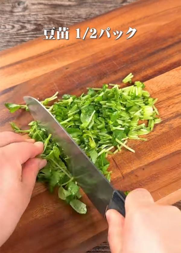 見た目は餃子なのに包んでない？　村上農園のレシピに「不器用でも作れそう！」