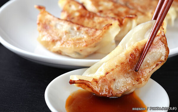 【餃子の人気タレ】モランボンが調査！　3位は酢+コショウ、2位は醤油+酢+ラー油、1位は…？