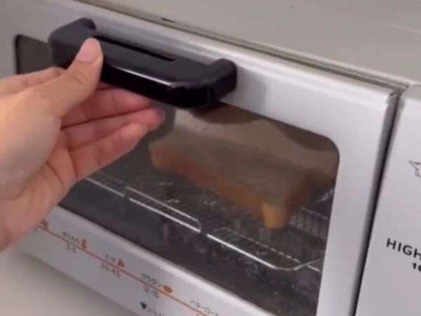 「麦茶でトースト！？」　意外な組み合わせに「うますぎ」「クセになる」