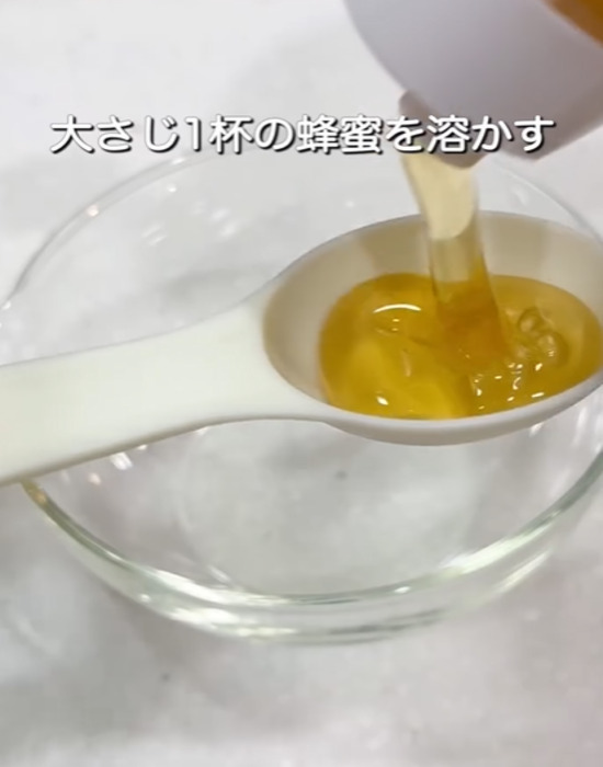 切ったリンゴが茶色くなるのを防ぐ　塩を使わない『変色防止テク』に「これは！」