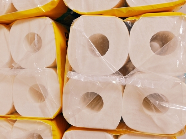 トイレットペーパーの袋『ビリビリ』はやめて　正しい開け方に「なるほど」