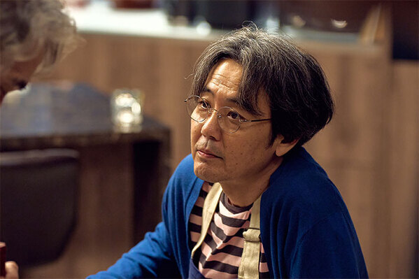 やっぱり怪しい人が家族の中に1人いる　悪い大人とピュアな刑事の三角関係は？『しあわせな結婚』第5話