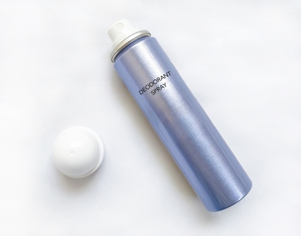 「制汗剤だけじゃ足りない？」　脇汗対策に「助かる」「もっと早く知りたかった」