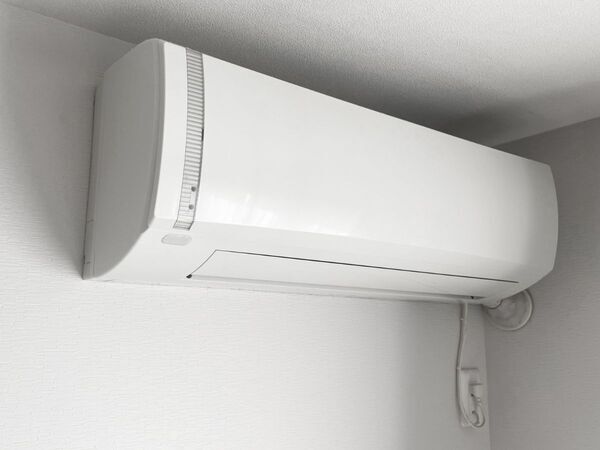 「エアコン壊れた？」と思ったら確認　猛暑日に室外機へ必ずすべきこと