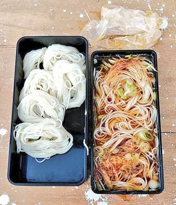 「俺の弁当が1番すげえから」　ネットをざわつかせた奇抜な中身が？