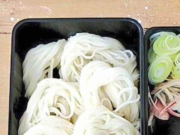 「俺の弁当が1番すげえから」　ネットをざわつかせた奇抜な中身が？