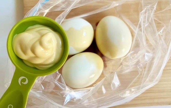 使うのは醤油と…？　意外な調味料を入れた味玉に「これ好き」「もう1個食べたい！」