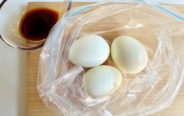 使うのは醤油と…？　意外な調味料を入れた味玉に「これ好き」「もう1個食べたい！」