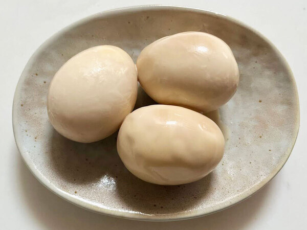 使うのは醤油と…？　意外な調味料を入れた味玉に「これ好き」「もう1個食べたい！」