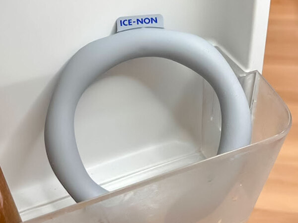 【ネッククーラー】冷蔵庫に入れっぱなしにしないで！　白元アースの情報に「そうだったのか」