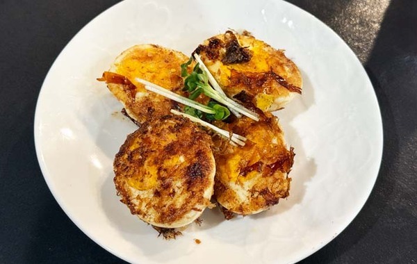 【卵料理の正解が出た】ゆで卵を焼いて…　驚きのレシピに「家族から歓声が上がった」
