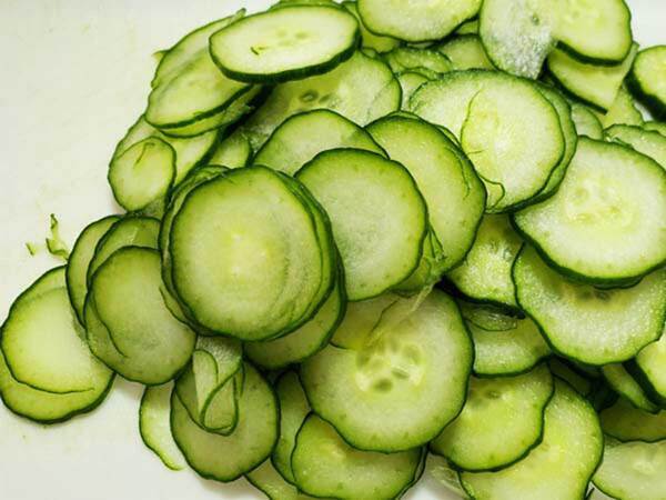 キュウリと大葉を混ぜて…？　味付けに「驚いた」「夏にピッタリ」