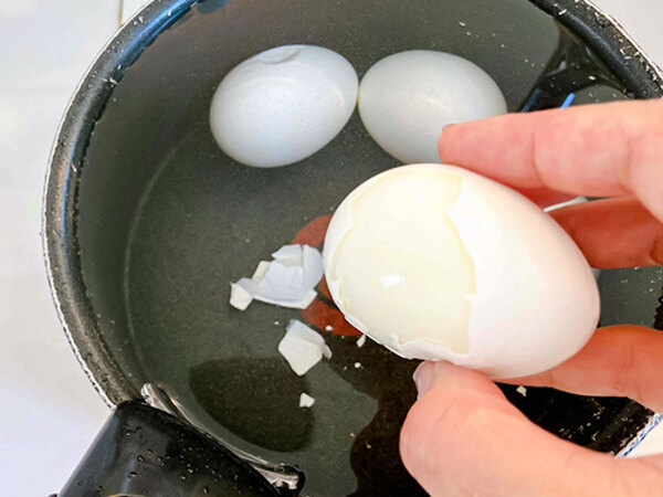 普通のゆで卵かと思ったら…？　『カンタン酢』だけで作る、激うま味玉のレシピ