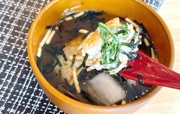 永谷園『お茶づけ海苔』の意外な食べ方　お湯を注がずに？【やる気ゼロで完成！簡単レシピ】