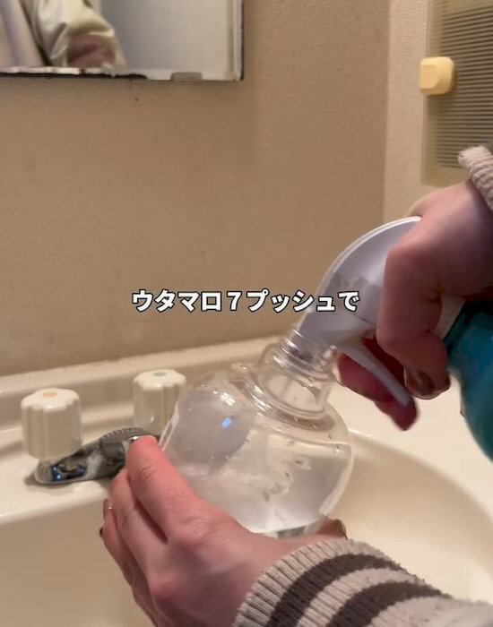 玄関に水を流してない？　注意喚起に「やってたかも」「反省した」