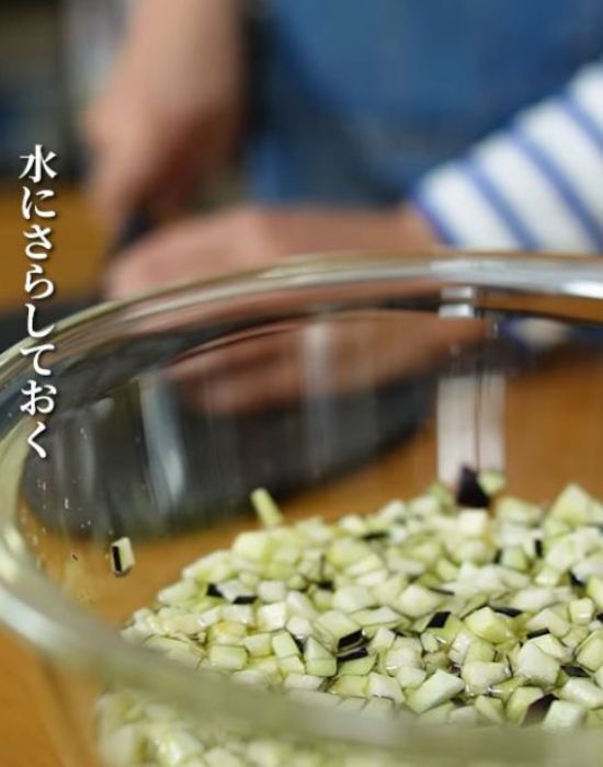 切って混ぜるだけ！　夏バテ対策レシピに「箸が止まらん」「冷蔵庫に常備」