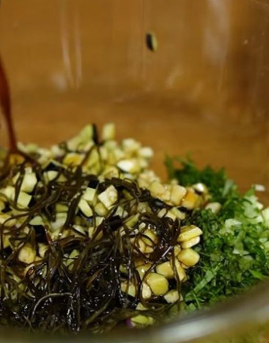 切って混ぜるだけ！　夏バテ対策レシピに「箸が止まらん」「冷蔵庫に常備」