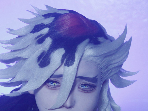 「実在するならこんな感じかな？」　鬼滅・童磨のコスプレ、クオリティが高すぎた