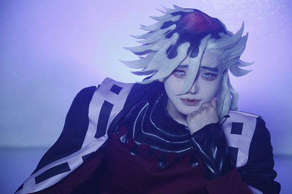 「実在するならこんな感じかな？」　鬼滅・童磨のコスプレ、クオリティが高すぎた