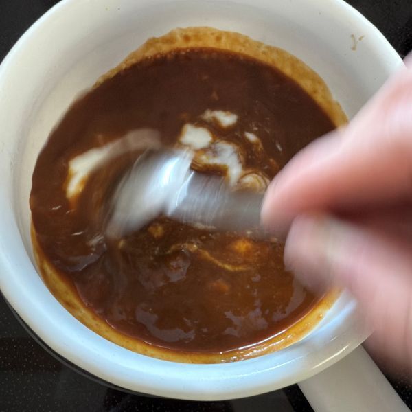 スクランブルエッグがふわとろに！　意外な隠し味に「まじか」「知らなかった」