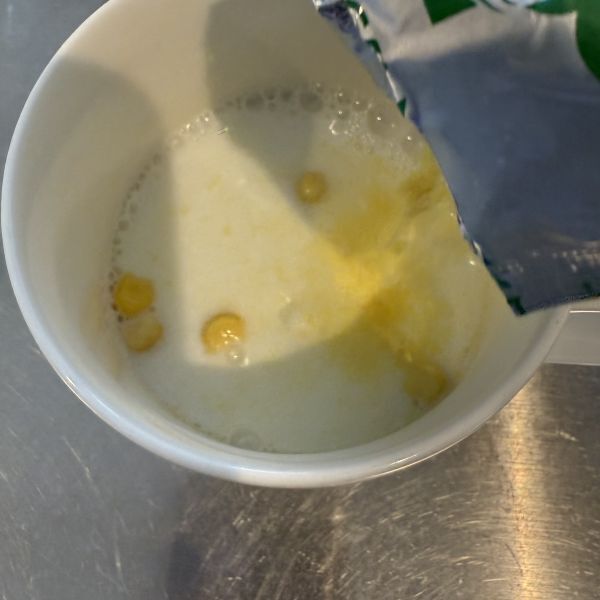 スクランブルエッグがふわとろに！　意外な隠し味に「まじか」「知らなかった」